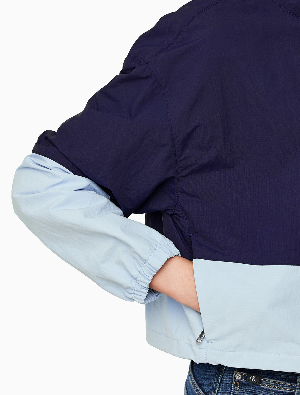 Buy 여성 컬러블락 나일론 풀오버 자켓 in color ECLIPSE / CASHMERE BLUE