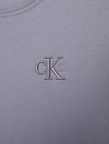 Buy 남성 릴렉스 벨벳 백 모노로고 그래픽 긴팔 티셔츠 in color Minimal Gray