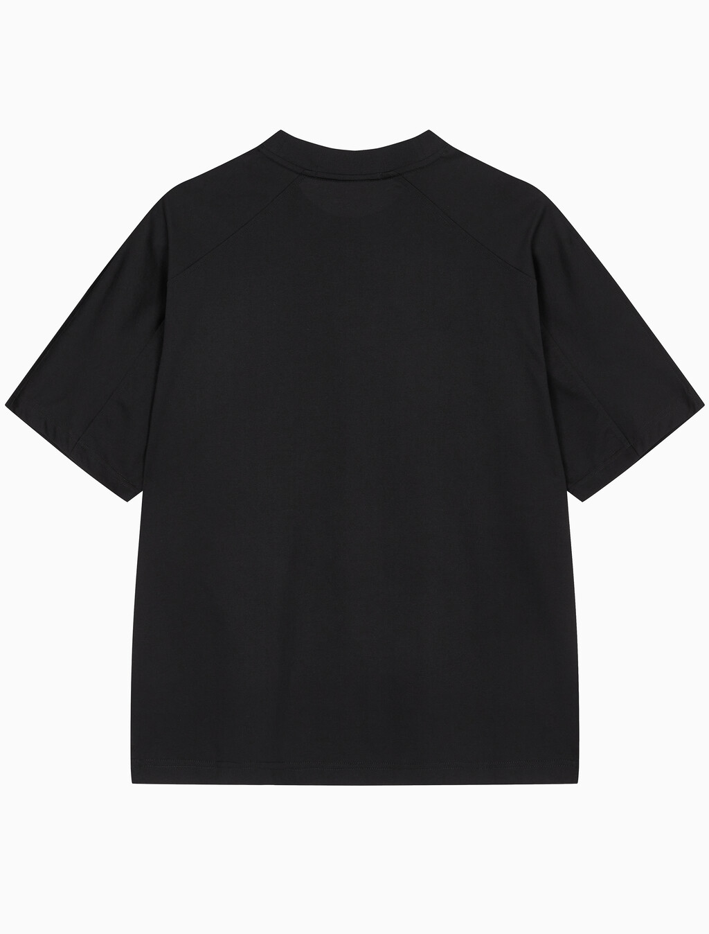 Buy 남성 릴렉스핏 기능성 포켓 반팔 티셔츠 in color CK BLACK