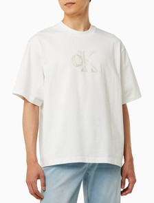 Buy 남성 릴렉스핏 스몰 로고 반팔 티셔츠 in color BRIGHT WHITE
