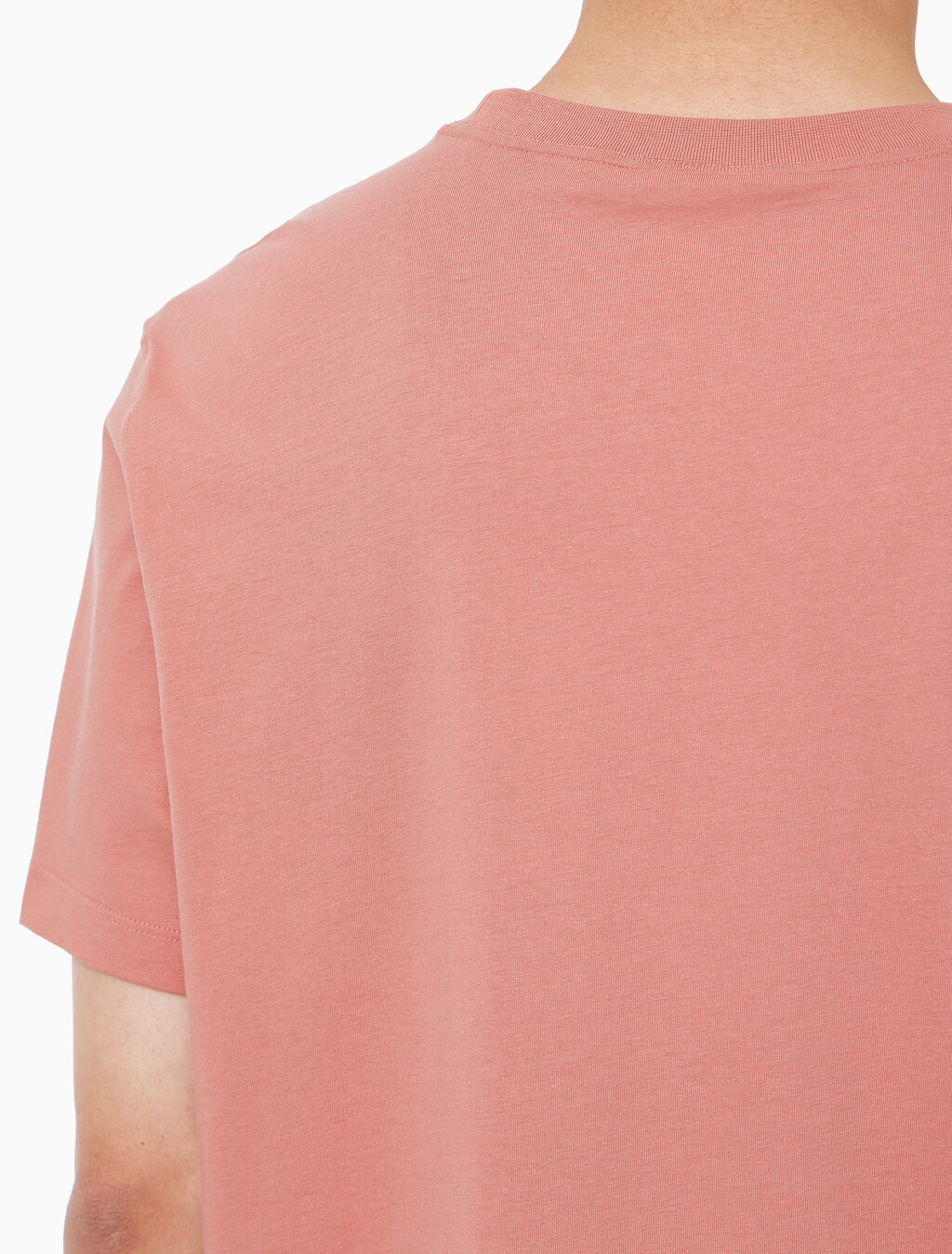 Buy 남성 이지핏 스몰 체인 스티치 로고 반팔 티셔츠 in color SUNSET ROSE