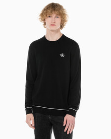 Buy 남성 에센셜 크루넥 스웨터 in color CK BLACK