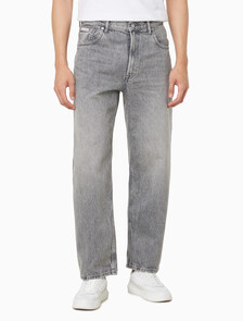 Buy 남성 배럴핏 스모크스택 데님 in color Grey