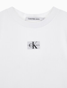 Buy 여성 로고 뱃지 크롭 반팔 티셔츠 in color BRIGHT WHITE