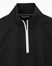 Buy 여성 CK 애슬레틱 레귤러 핏 기능성 반집업 아노락 in color BLACK
