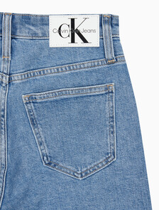 Buy 여성 버뮤다 맘핏 데님 쇼츠 in color CHALKY BLUE