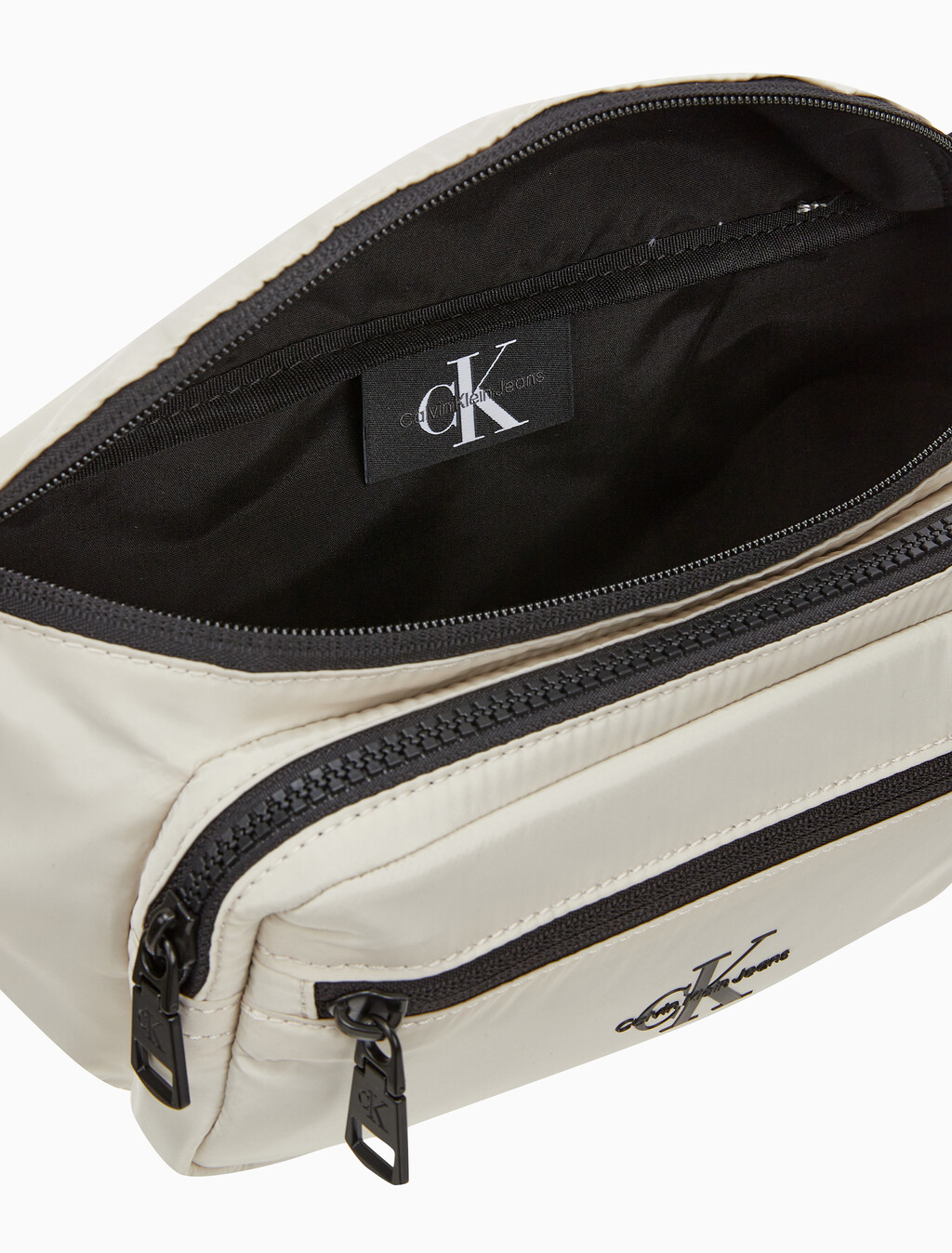 Buy 남성 CKJ 패커블 웨이스트백 in color BLACK