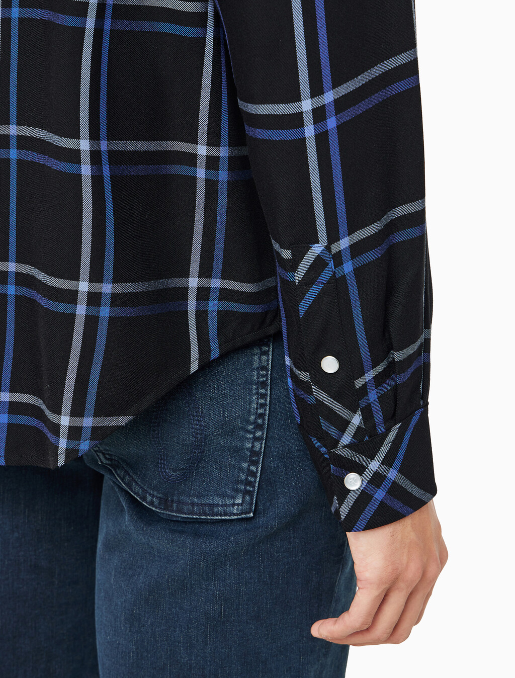 Buy 남성 플레이드 비스코스 이지 셔츠 in color BLACK