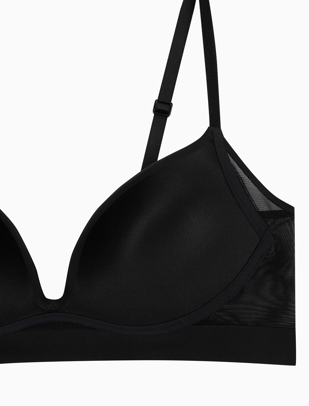 Buy 여성 인비져블 NSE 메쉬 AF 푸쉬업 플런지 in color BLACK