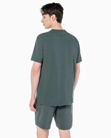 Buy 남성 리플렉티브 로고 릴렉스 핏 기능성 반팔 티셔츠 in color URBAN CHIC