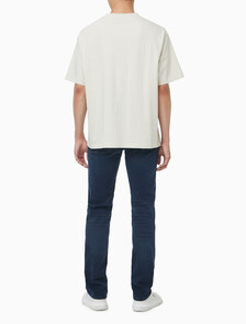 Buy 남성 릴렉스 핏 블락 그래픽 자수 반팔 티셔츠 in color BONE WHITE