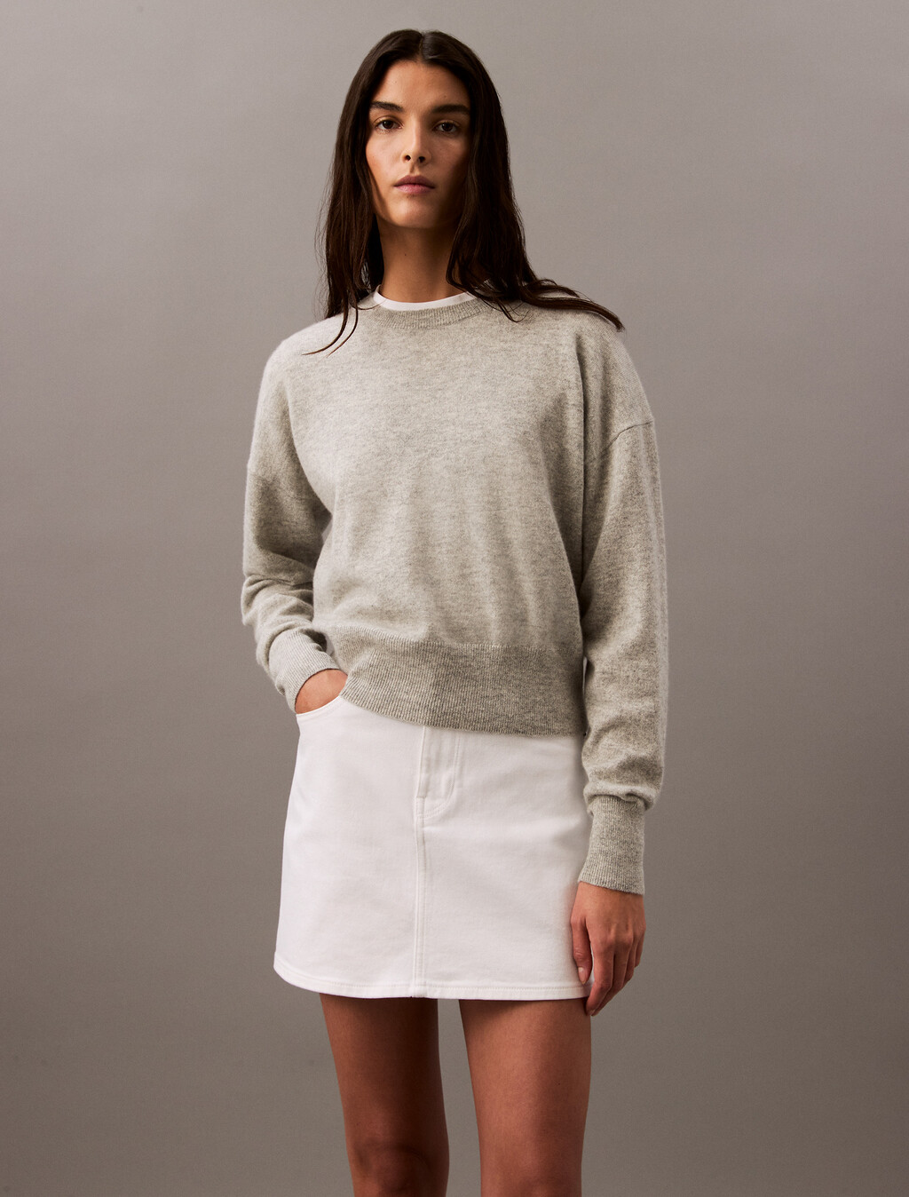 Buy 여성 롱슬리브 캐시미어 크루넥 스웨터 in color GREY HEATHER