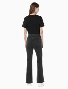 Buy 여성 하이라이즈 플레어핏 블랙 이탤리언 데님 in color WASHED BLACK LOGO LACE