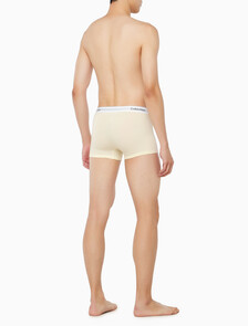 Buy 남성 아이콘 코튼 스트레치 3PK 트렁크 in color WHITE/ YELLOW / DARK NAVY