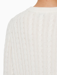 Buy 남성 케이블 크루넥 스웨터 in color WHITE