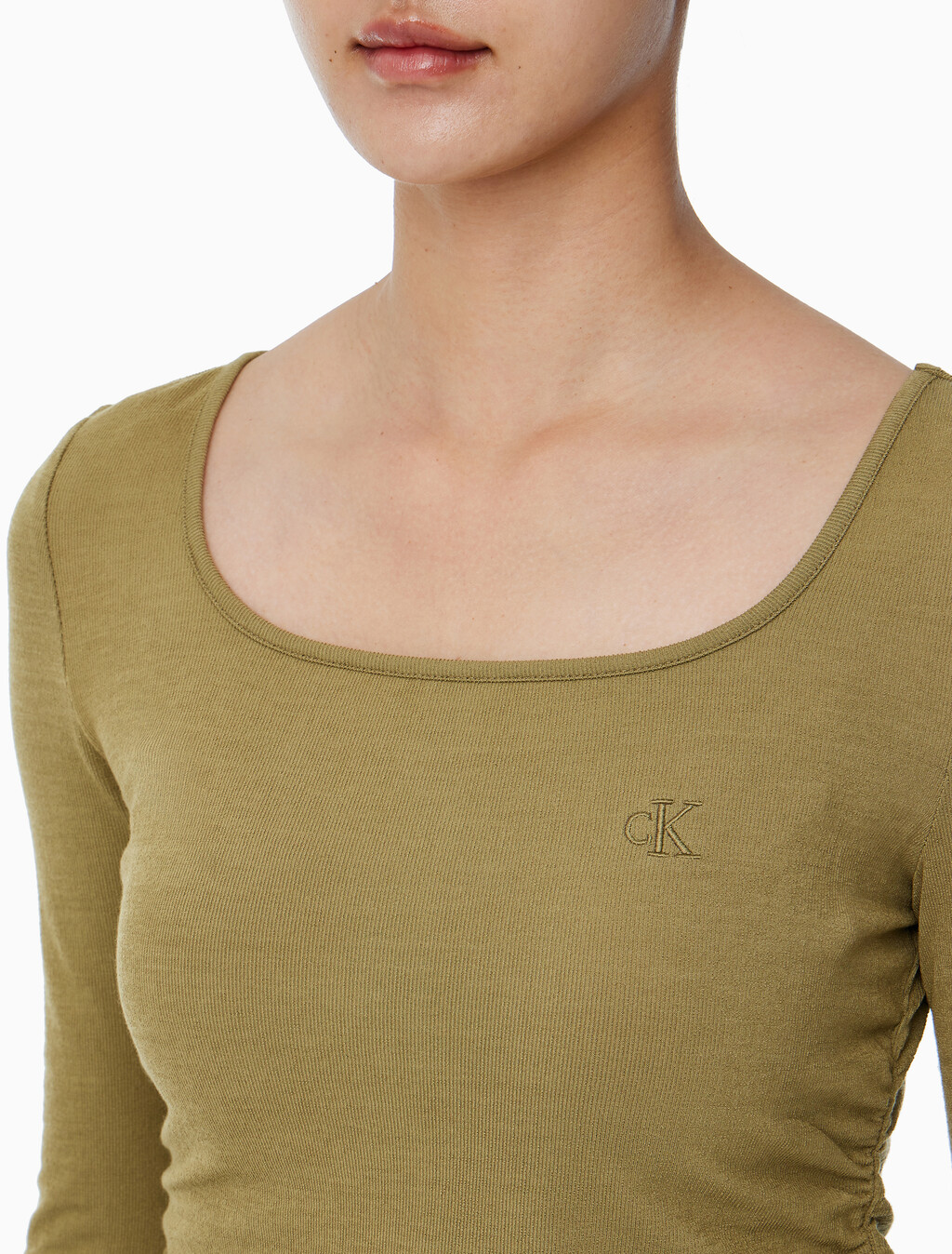 Buy 여성 텍스쳐 게더 베이비 롱슬리브 티 in color OLIVE