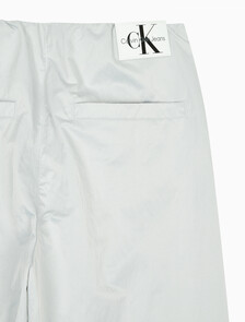 Buy 여성 소프트 크링클 파라슈트 팬츠 in color WHITE