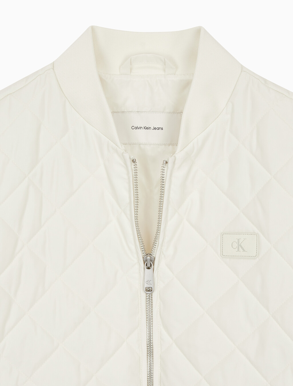 Buy 여성 라이트웨이트 퀼티드 자켓 in color WHITE