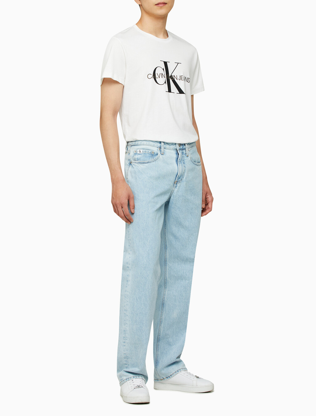 Buy 남성 90's 스트레이트핏 라이트블루 데님 in color CHALKY BLUE