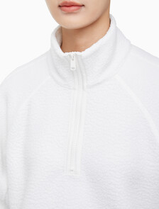 Buy 여성 릴랙스핏 쉐르파 크롭 풀오버 in color WHITE