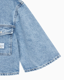 Buy 여성 오버사이즈 데님 반팔 셔츠 in color 028A CHALKY BLU