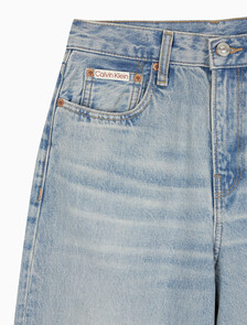 Buy 여성 와이드 레그핏 미드 미드 블루 데님 in color MID BLUE