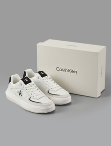 Buy 여성 말모메타 청키 컵솔 레더 in color WHITE