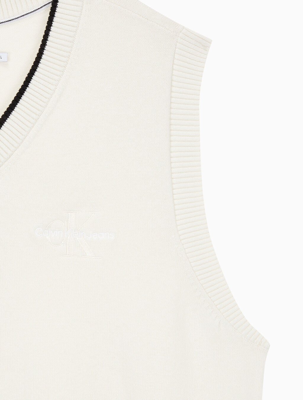 Buy 남성 엠보스드 스웨터 베스트 in color WHITE