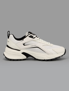 Buy 여성 트레일블레이저 하이크 런 메쉬 슈즈 in color WHITE