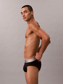 Buy 남성 브러시드 마이크로파이버 스트레치 힙브리프 in color BLACK