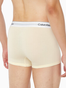 Buy 남성 아이콘 코튼 스트레치 3PK 트렁크 in color WHITE/ YELLOW / DARK NAVY