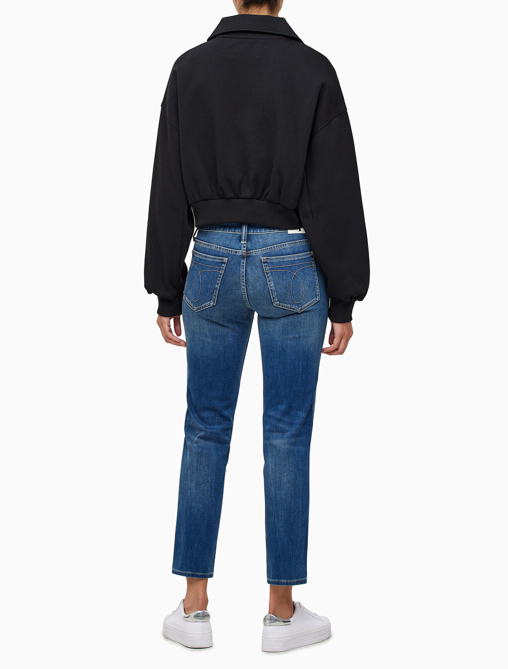 Buy 여성 하프집 엠보스 폴로넥 스웻 in color CK BLACK