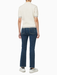 Buy 여성 우븐라벨 크롭드 케이블 스웨터 in color TOFU