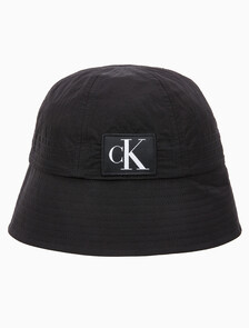 Buy 남녀공용 CKJ 시티 나일론 모노그램 버킷햇 in color BLACK