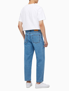 Buy 남성 스트레이트핏 라이트블루 데님 in color COASTAL BLUE