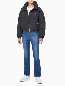 Buy 여성 볼륨 넥 크롭 다운 푸퍼 in color CK BLACK