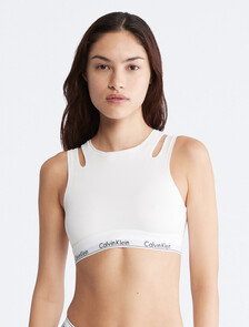 Buy 여성 모던 코튼 디컨스트럭티드 라인드 브라렛 in color WHITE