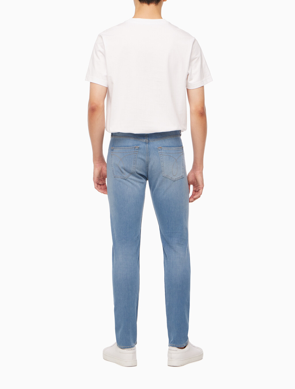 Buy 남성 모던 테이퍼 라이트블루 데님 in color CHALKY BLUE