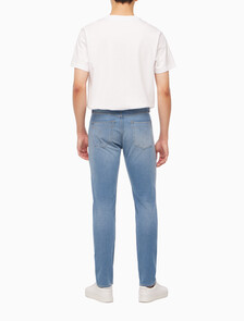 Buy 남성 모던 테이퍼 라이트블루 데님 in color CHALKY BLUE