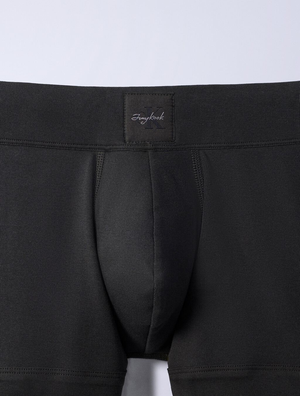 Buy Jung Kook for Calvin Klein 남성 헤리티지 코튼 트렁크 in color PEAT