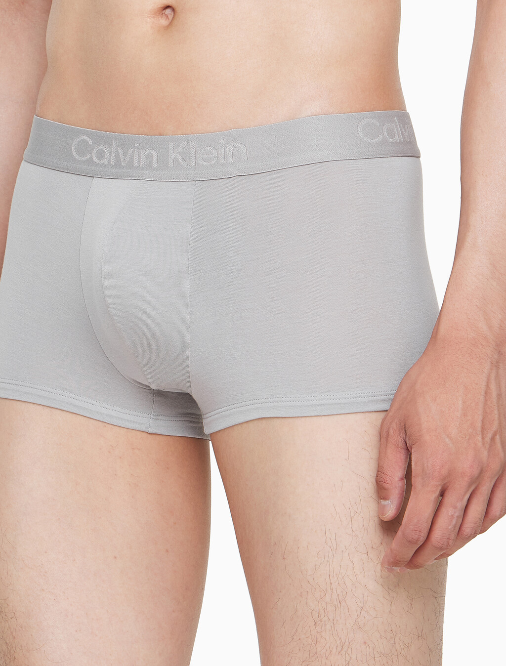 Buy 남성 CK 블랙 실크 니트 로우 라이즈 드로즈 in color LIGHT GREY