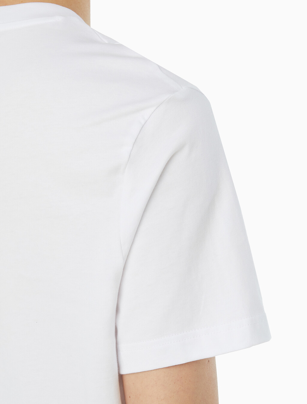 Buy 남성 레귤러핏 모노그램 로고 반팔 티셔츠 in color BRILLIANT WHITE