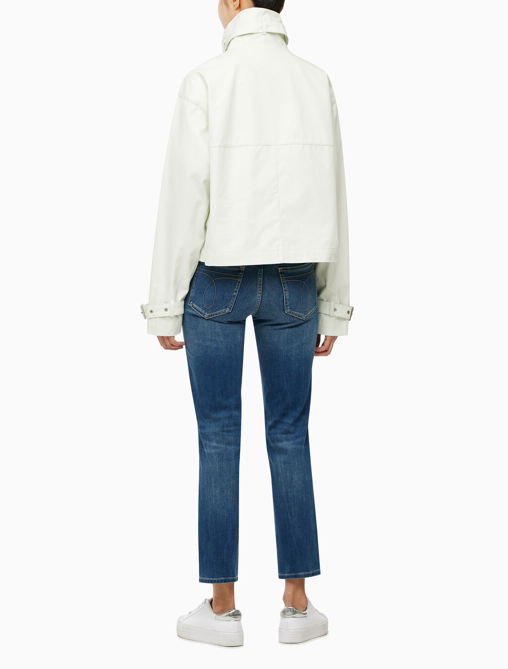 Buy 여성 코튼 유틸리티 숏 자켓 in color WHITE