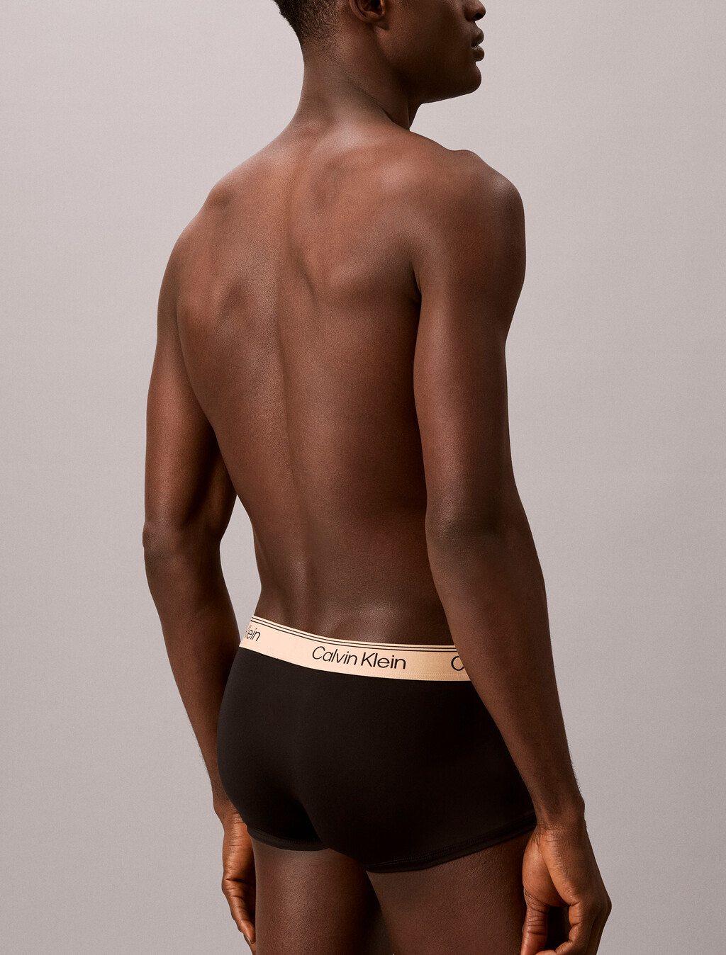 Buy 남성 마이크로파이버 스트레치 3PK 로우 라이즈 트렁크 in color Black