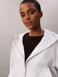 Buy 여성 AOP 로고 자카드 윈드 자켓 in color silver