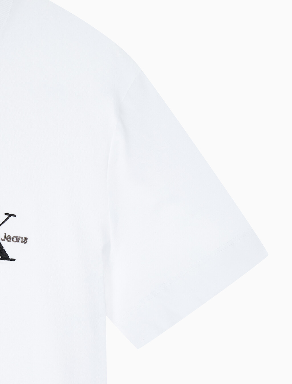 Buy 여성 레귤러핏 스몰 모노그램 로고 반팔 티셔츠  in color BRIGHT WHITE