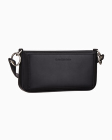 Buy 여성 CKJ 스컬티드 파우치 숄더백 in color BLACK