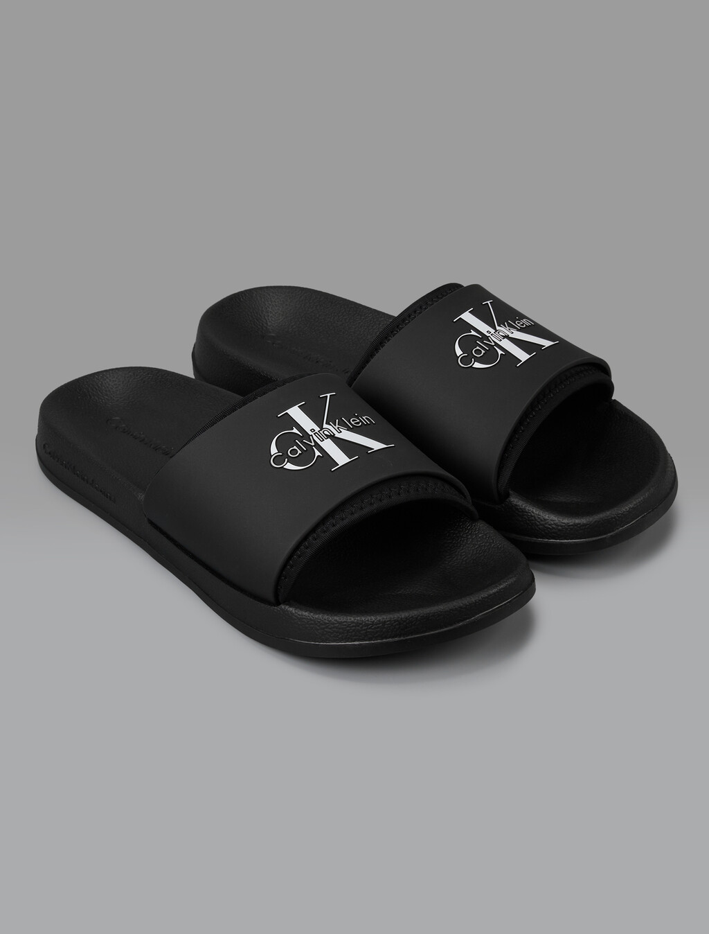 Buy 여성 노위치 풀 슬라이드 네오프렌 슬라이드 in color TRIPLE BLACK