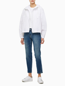 Buy 여성 패커블 윈드 브레이커 in color BRIGHT WHITE