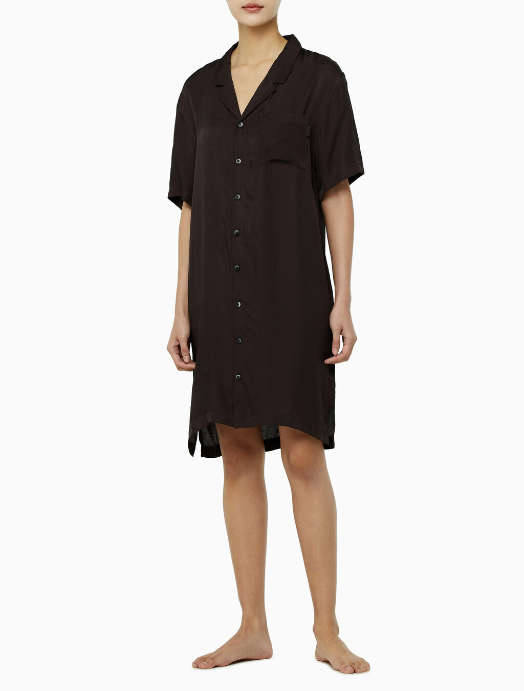 Buy 여성 퓨어쉰 숏 슬리브 나이트셔츠 in color BLACK